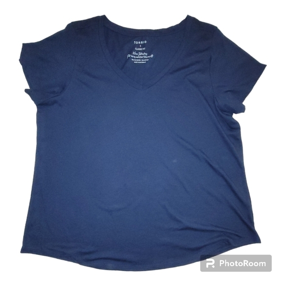 + Torrid navy blue vneck short sleeve relaxed fit short sleeve tshirt - Picture 9 of 11